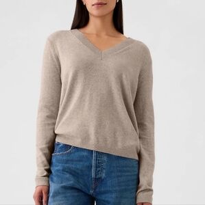Gap CashSoft V-Neck Sweater in Sand Beige
